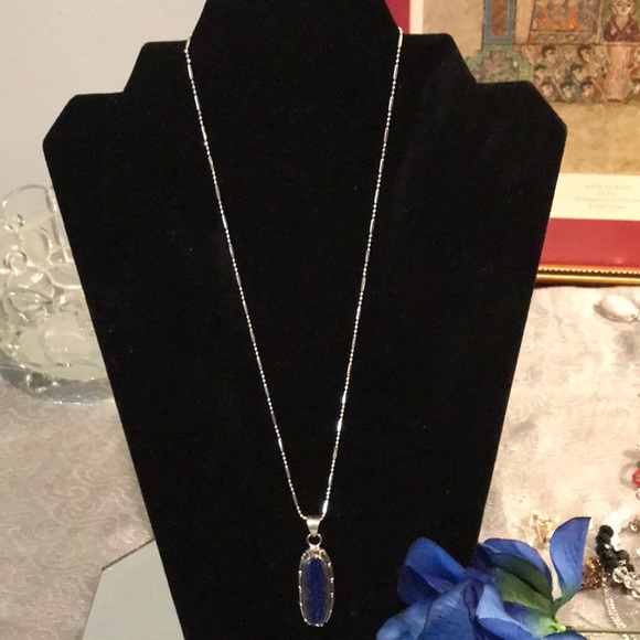 Lapis lazuli in a pretty oblong setting. 2 1/4 “ - Picture 2 of 4